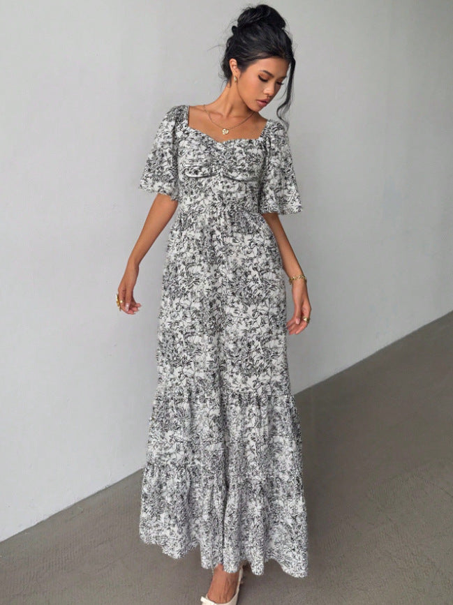 Elegant Printed Long Dress With A Square Neckline And Puffed Sleeves