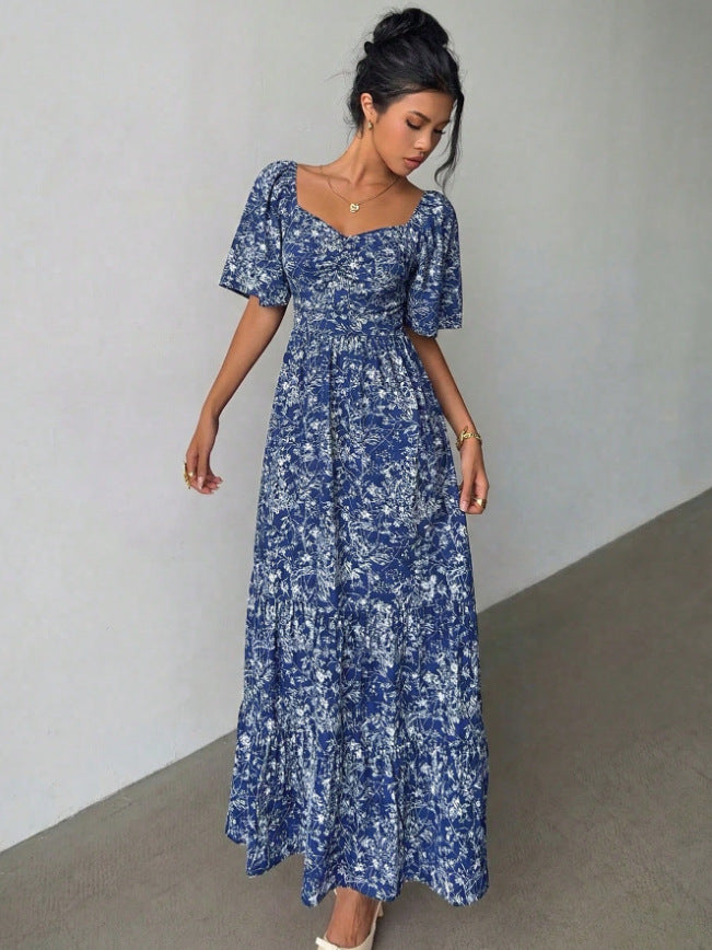 Elegant Printed Long Dress With A Square Neckline And Puffed Sleeves